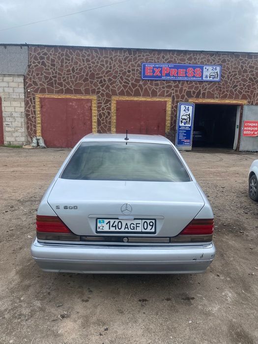 Mercedes-Benz S 300,