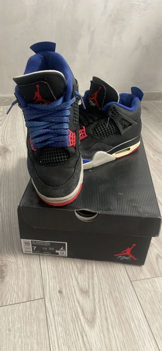 Adidasi Jordan 4