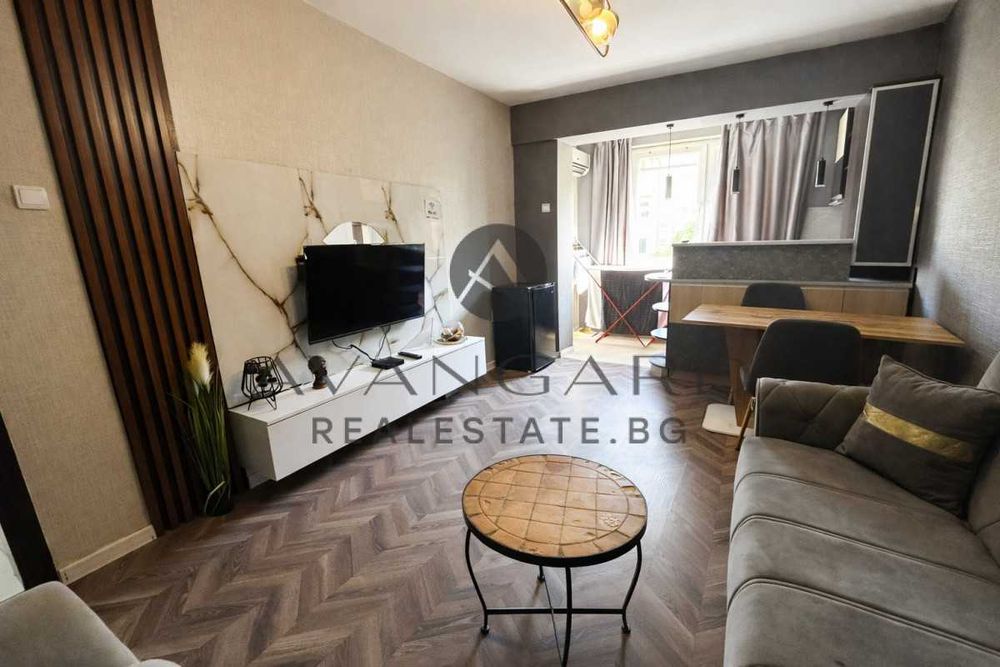 Продава се Двустаен апартамент в Пловдив, Кършияка - 50 кв.м за 2700 €/кв.м - Снимка #2