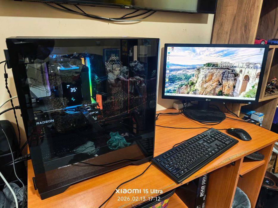 Компютър AMD Ryzen 7 5700 / 16GB DDR4 / 1TB / XFX Radeon RX 9060 8GB