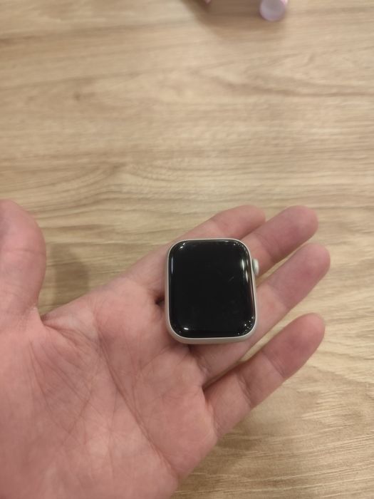 Apple Watch 7 45mm silver