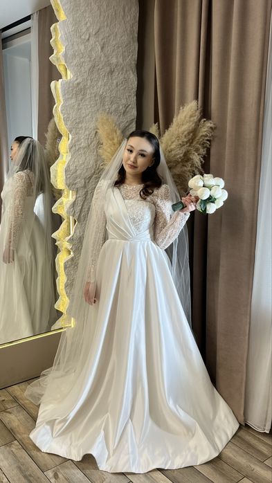 Шикарное новое платье