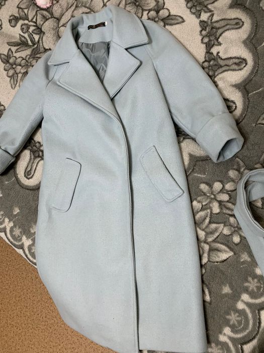 Пальто демисезонное 42 размер