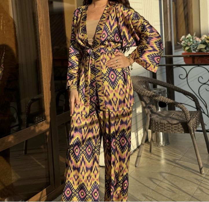 Костюмы натуральный шелк