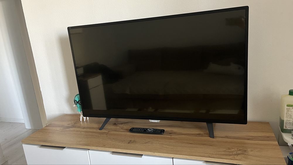 Продам телевизор Philips
