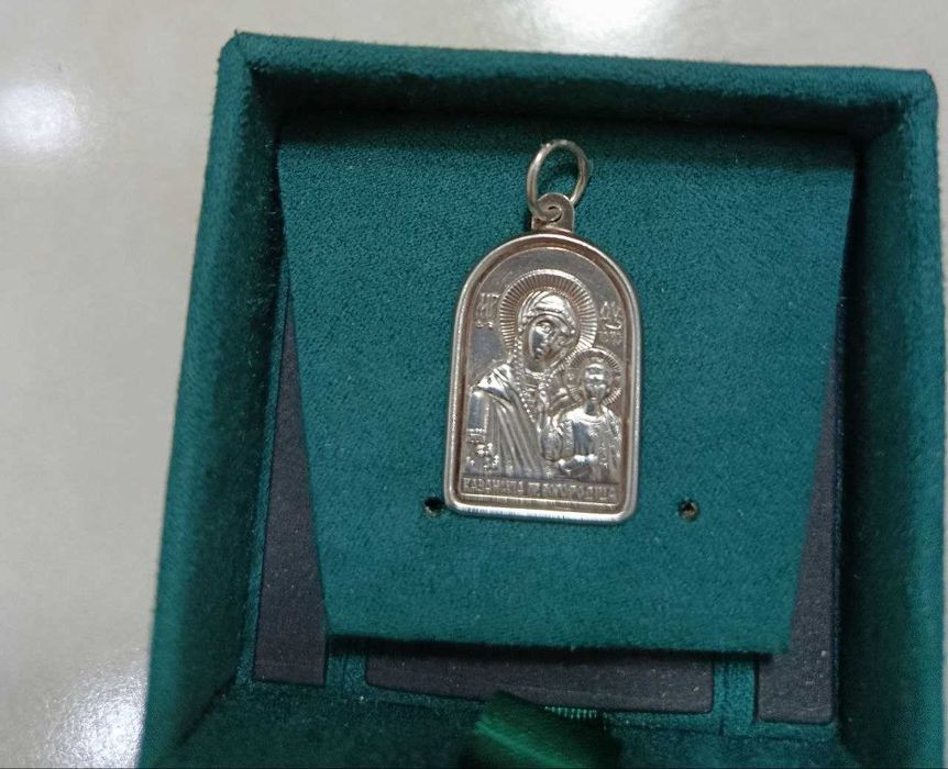 Женский серебряный кулон. 925 пробы