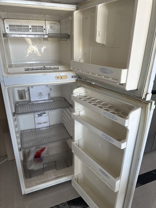 Продам холодильник