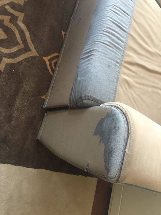 Разтегателен диван за хол и всекидневна