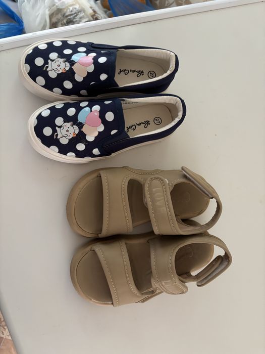 Продам обувь на девочку