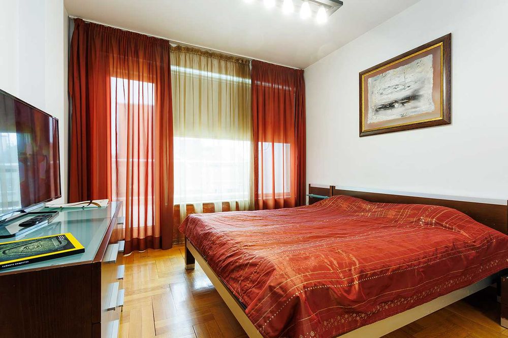 Дава се под наем Тристаен апартамент в София, Гео Милев - 150 кв.м за 830 € - Снимка #3