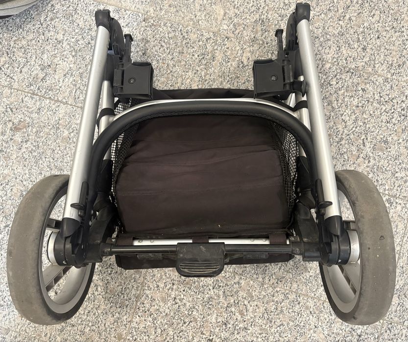 Mutsy Evo Количка с летен кош