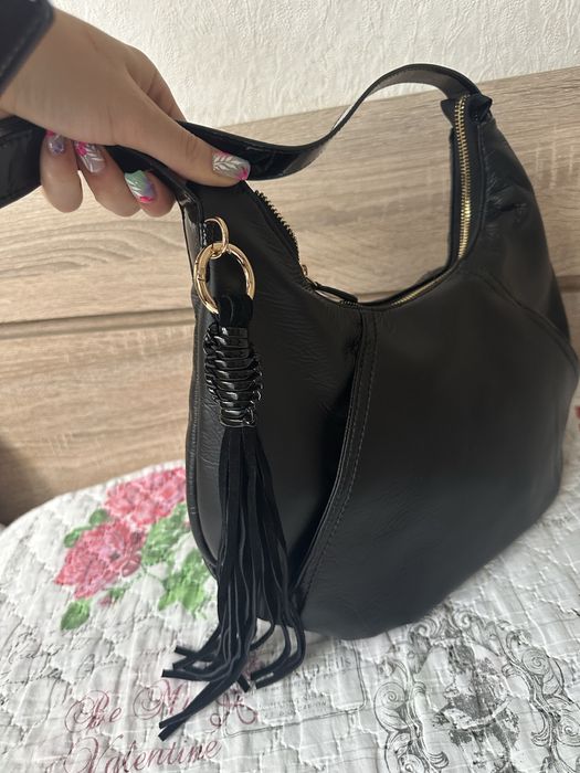 Нова черна средна чанта +подарък