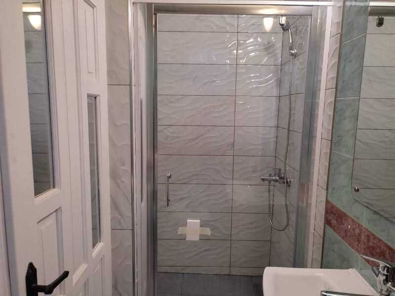 Proprietar, inchiriez apartament la casa, 4 dormitoare, zona Calea Aradului