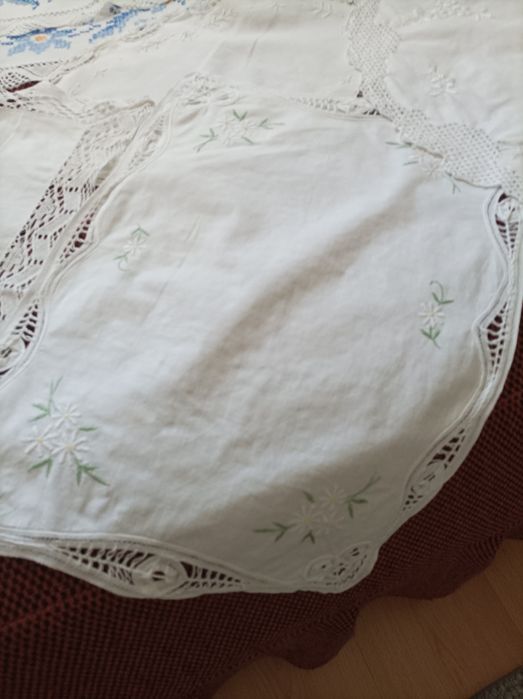 Покривки подходящи за великденските празници и за всяко домакинство