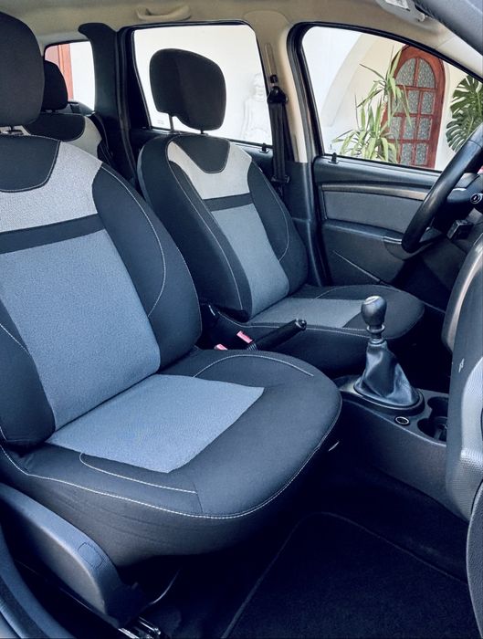 Dacia Duster Laureate 1.5 dCi 109 Euro 6, 4X4, NAVIGATIE, Km Reali,