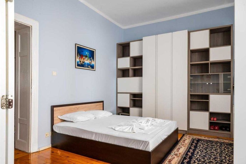 Продава се Тристаен апартамент в София, Център - 95 кв.м за 4422 €/кв.м - Снимка #6