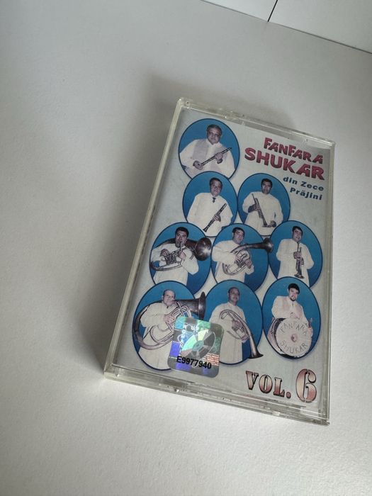 Fanfara Shukar (Zece Prăjini), O. L. Țăndărică