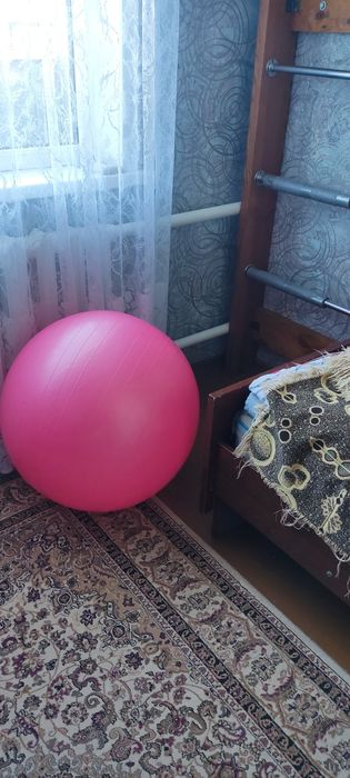 Продам тренажёр, гантели,мяч