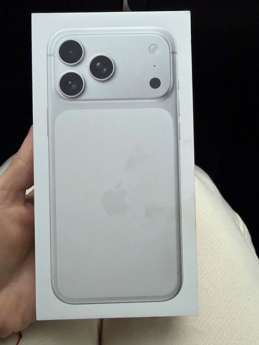 iPhone 17 PRO MAX - sigilat