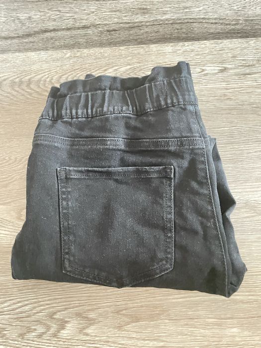 Продам джинсы плотные.