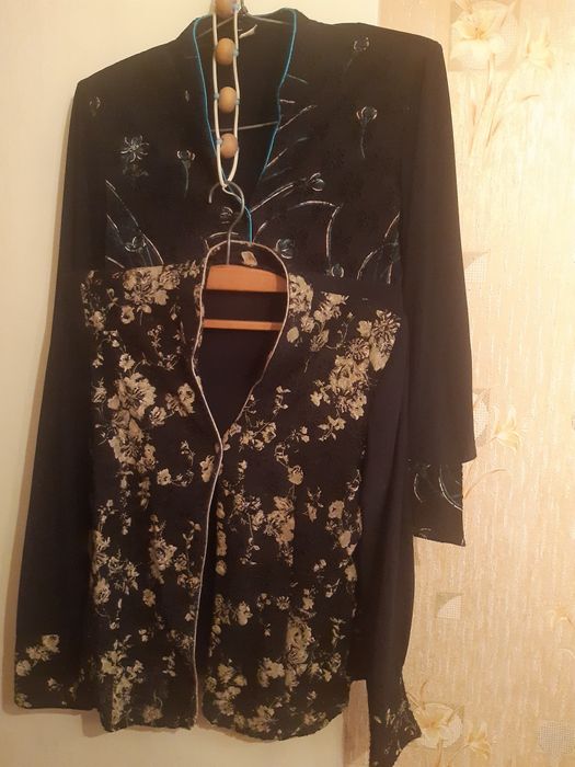 Костюм женский,кофты,юбки