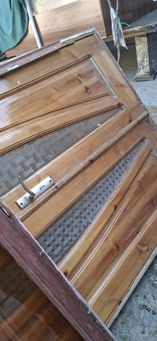 Дераза эшик ховли учун