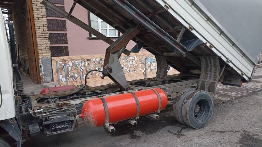 Samasval foton sotiladi yili 2013 bort  eni 2 metr uzunligi 460