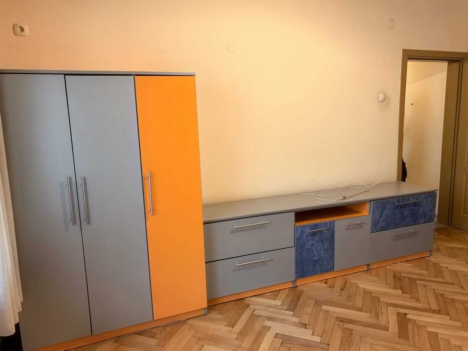 под наем -двустаен  р-н ВиК