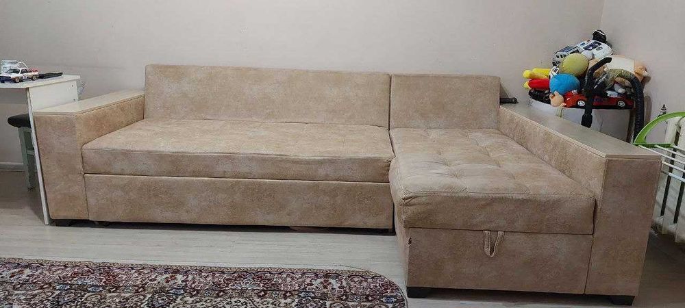 Продается Диван угловой модель Дельфин