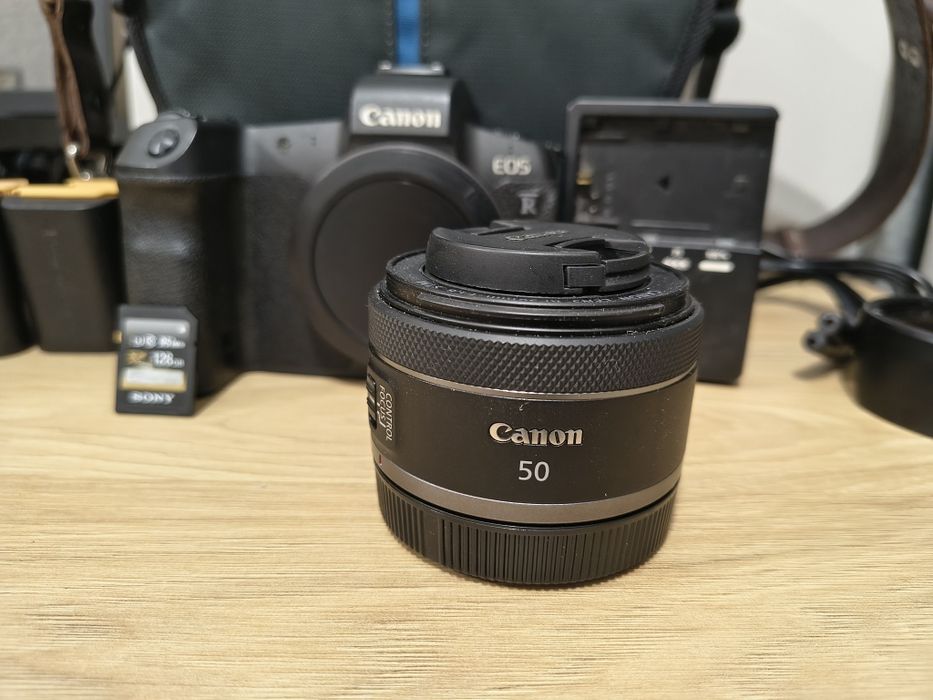 Canon EOS R + Canon EF 50mm F1.8