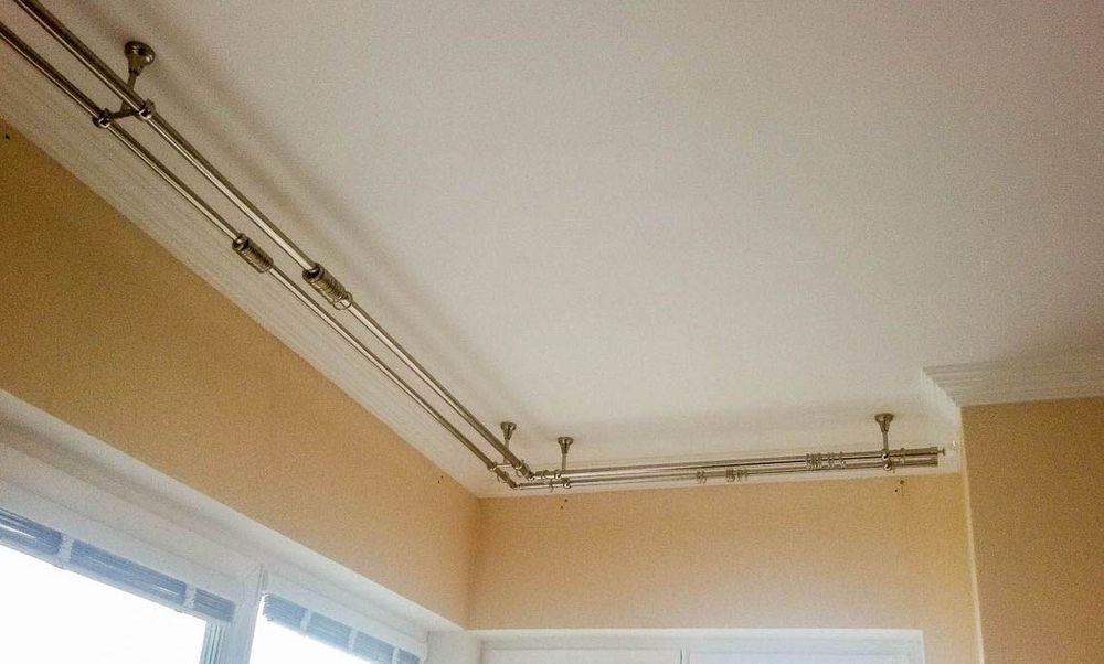Потолочный карниз для штор