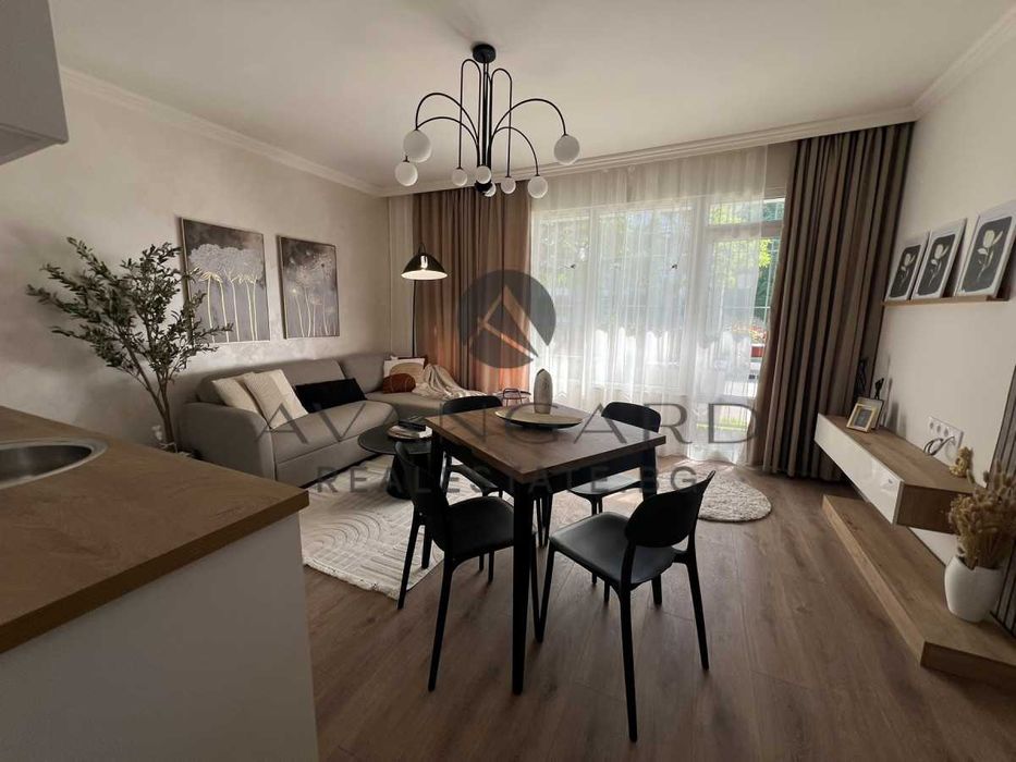 Продава се Тристаен апартамент в Пловдив, Кършияка - 67 кв.м за 2008 €/кв.м - Снимка #1