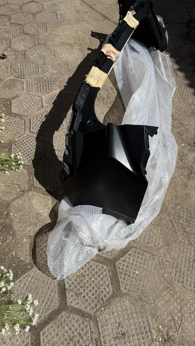 Бампер задний на Geely Coolray