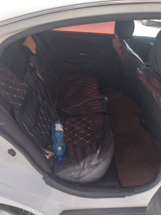 Автомобиль лековая