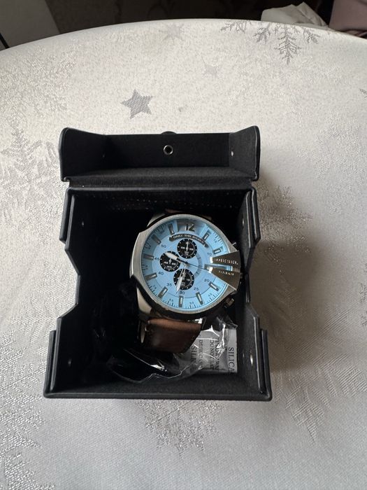 Часы Diesel DZ4657 Новые