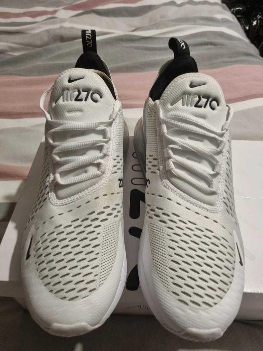 Nike Air Max 270 – Мъжки маратонки Размер 45.5 (UK 10.5) бели отлични