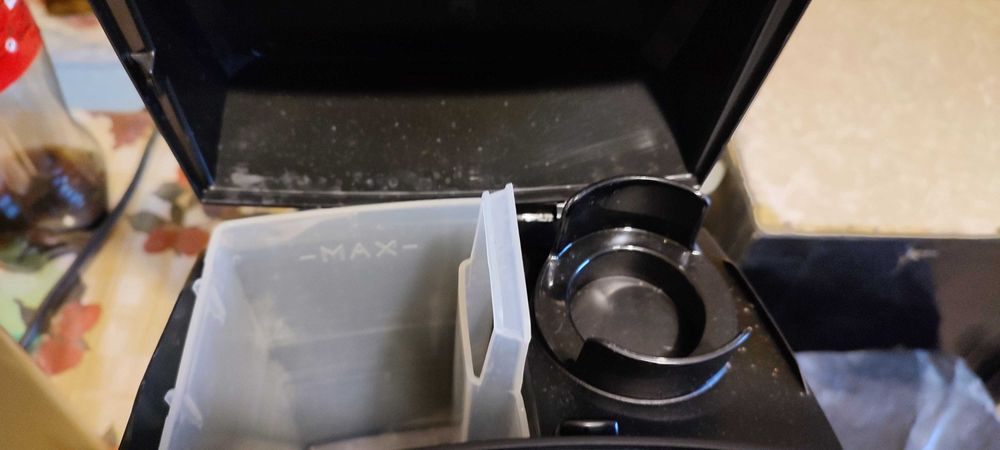 Еспресо машина DeLonghi  EC 146.B отлична