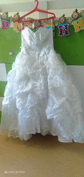 Свадебное платье 10000 тг