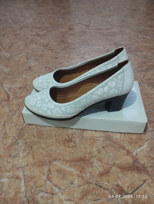Туфли белые продажа