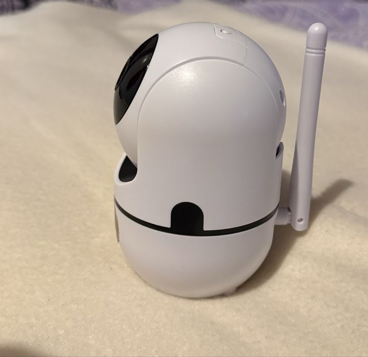 Wi-Fi камера / бебефон – като нова, пълен комплект