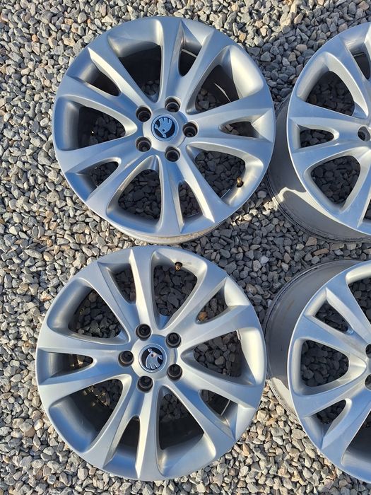 5x112.17цола.7.5j ET49. Оригинални Шкода