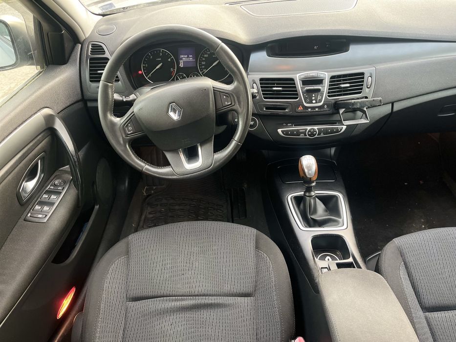 Renault Laguna автоматик Фар Стоп Мотор Турбо Броня Калник Дюза Рейка