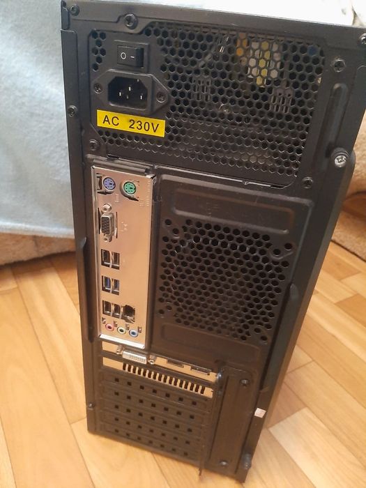 Компьютер процессор