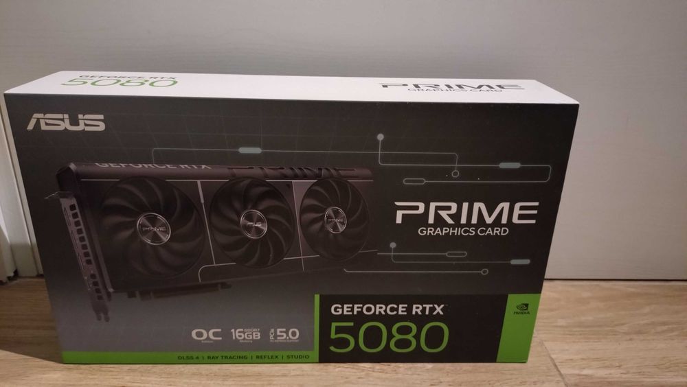 ASUS Prime GeForce RTX 5080 OC Edition, Cutie Sigilata.