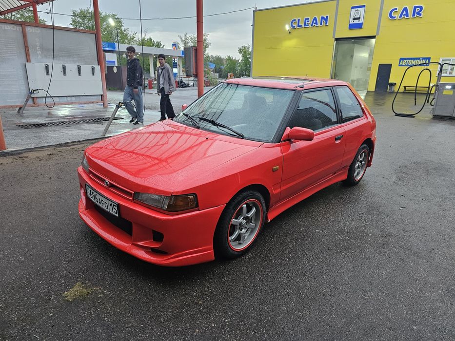 Mazda 323 bg 1993