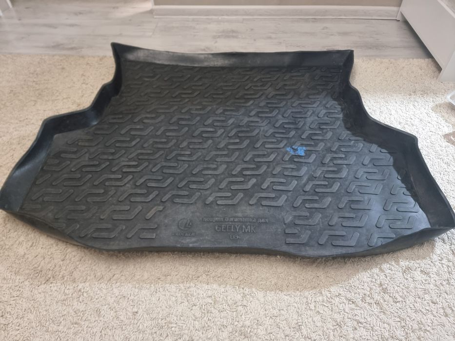 Коврик в багажник на Geely MK