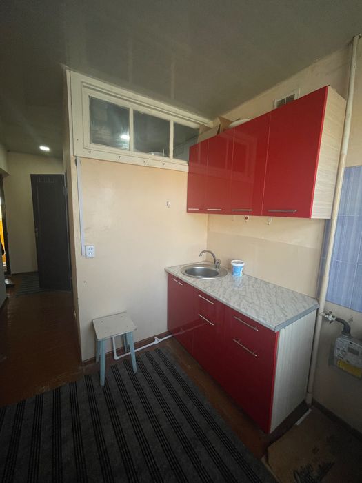 Продаю 1 комнатная квартира на 4/4 этаже