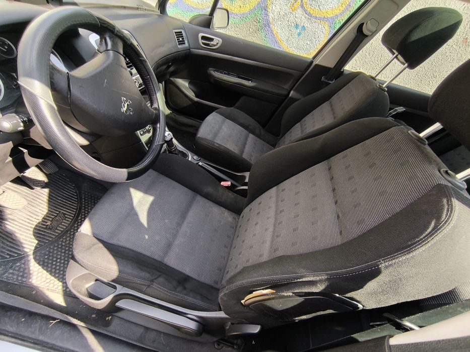 Продавам Peugeot 307 SW