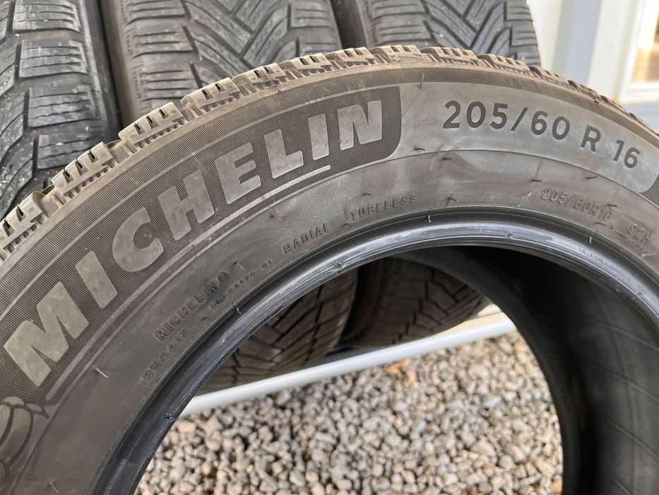 Зимни гуми Michelin 205/60/16