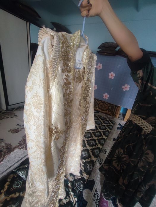 Ansanbl holati zoʻr kam kiyilgan.